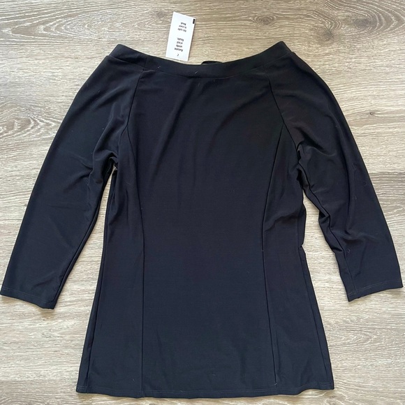 Black and Gray Patterned Women's Top - Picture 2 of 4